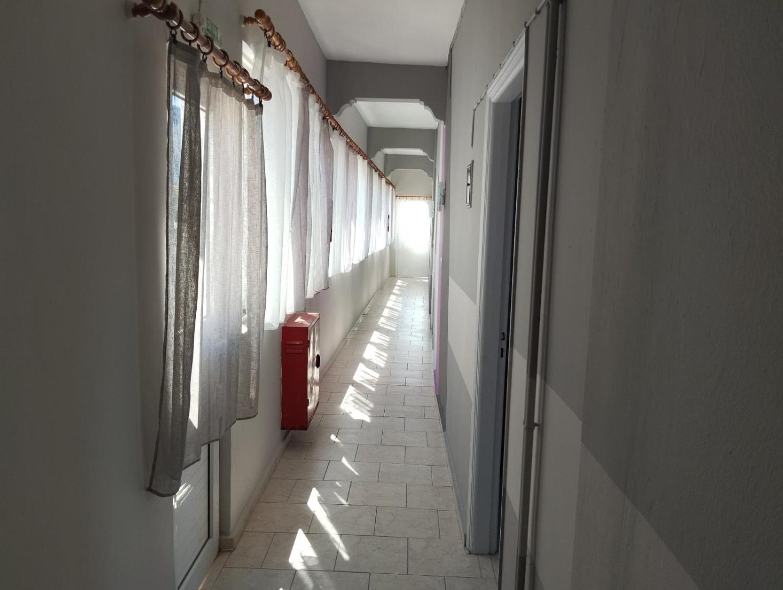 Hotel Neon Astron كامينا فورلا المظهر الخارجي الصورة