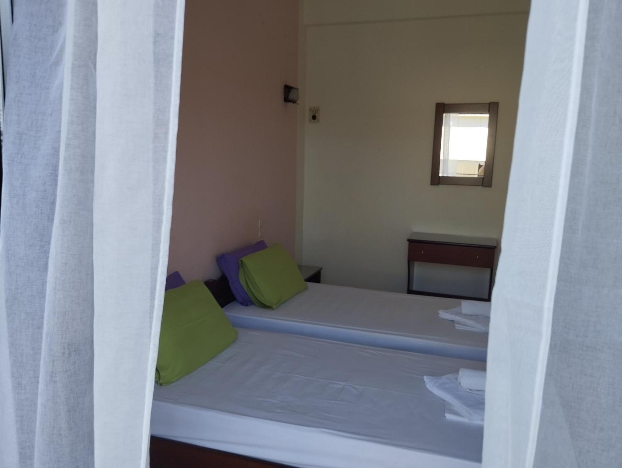 Hotel Neon Astron كامينا فورلا المظهر الخارجي الصورة
